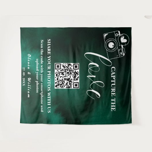 Capture The Love Emerald Green QR Backdrop Wandteppich (Vorderseite (Horizontal))