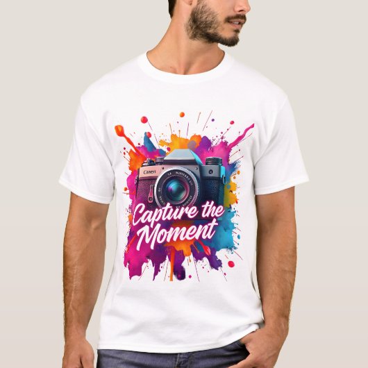 Capture the Moment - Retro Camera Art T-Shirt (Vorderseite)