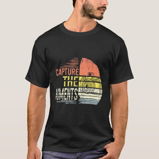 Capture the Moments Camera Fotografy. T-Shirt (Vorderseite)