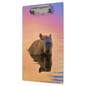 Capybara aus einem ruhigen See Klemmbrett (Links)