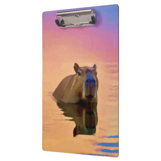 Capybara aus einem ruhigen See Klemmbrett (Links)