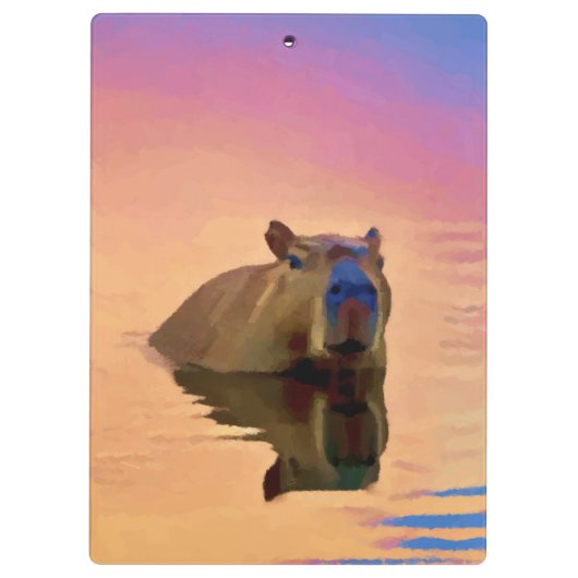 Capybara aus einem ruhigen See Klemmbrett (Rückseite)