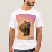 Capybara aus einem ruhigen See T-Shirt (Vorderseite)