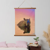 Capybara aus einem ruhigen See Wandteppich Mit Holzrahmen (Schlafzimmer)