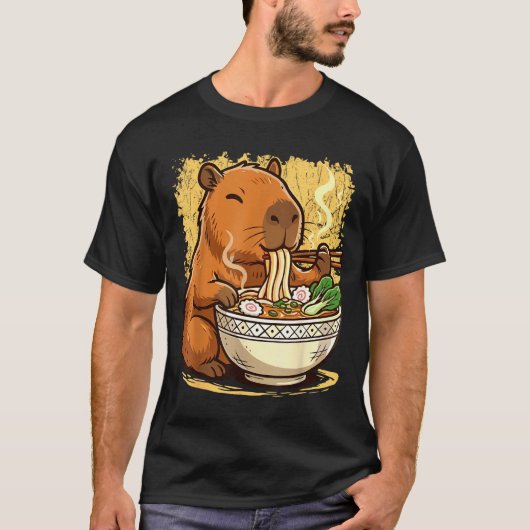 Capybara Eating Ramen Noodles  T-Shirt (Vorderseite)