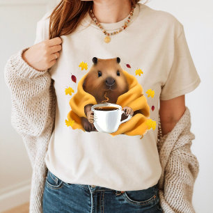 Capybara in einer kuscheligen Decke entspannt und  T-Shirt