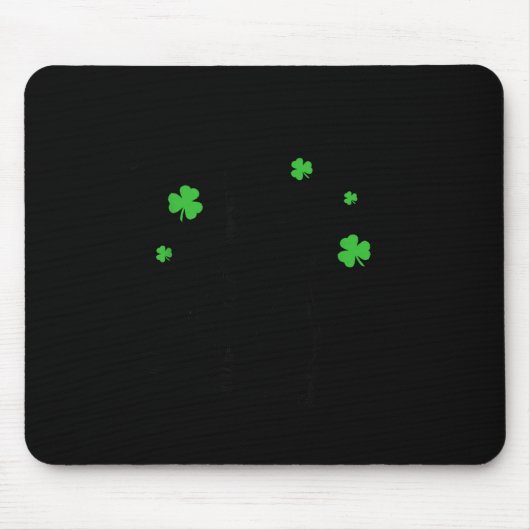 Capybara macht Streiche am St. Patrick's Day Mousepad (Vorne)