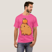 Capybara mit Orange auf der Capybara T-Shirt (Vorne ganz)
