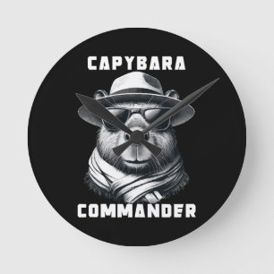 Capybara mit Sonnenbrille Kapitän Runde Wanduhr