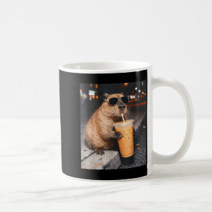 Capybara trinkt eisgekühlten Kaffee Lustiges Tier Kaffeetasse
