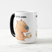 CAPYBARA UND KAFFEE LOVERS MUG VERWANDLUNGSTASSE (Vorderseite Links)