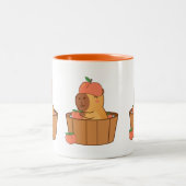Capybara und Peach-Tasse | Niedlicher Fruchtkaffee Zweifarbige Tasse (Mittel)