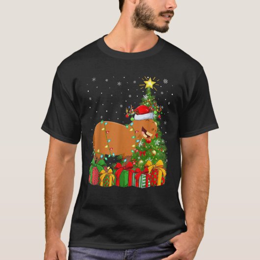 Capybara Xmas Tree Lighting Weihnachtsmannmütze T-Shirt (Vorderseite)