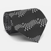 Carbon Fibre Racing Flag Schachbretts Wave Print Krawatte (Gerollt)