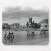 Cardiff Bay, Cardiff, Wales - Schwarz und Weiß Mousepad (Vorne)