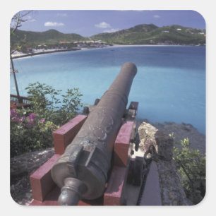 CARIBBEAN, St. Barts, Connon in die Bucht von Quadratischer Aufkleber