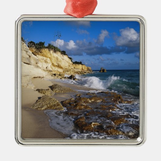Caribbean, St. Martin, Cliffs am Strand von Cupeco Silbernes Ornament (Vorne)