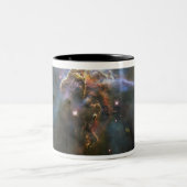 Carina Nebula Star-bildende Säulen Zweifarbige Tasse (Mittel)