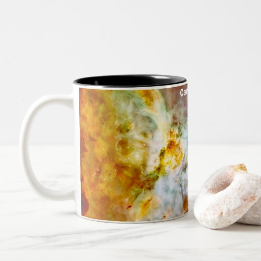 Carina Nebula Zweifarbige Tasse (Mit Donut)