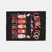 Caring For The Cutest Sweethearts Nicu Nurse Valen Fleecedecke (Vorderseite (Horizontal))