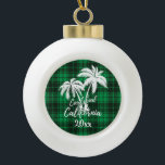 Carlsbad California Beach Palm Tree Green Kariert Keramik Kugel-Ornament<br><div class="desc">Carlsbad California Beach Palm Tree Green Karierte Ornament</div>