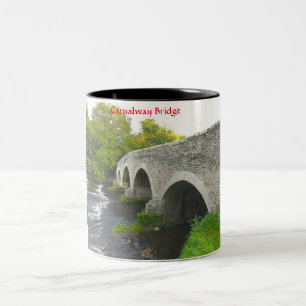 Carnalway-Brücke Kildare Zweifarben-Kaffeetasse Zweifarbige Tasse