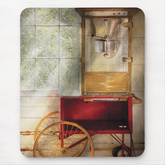Carnie - Der Popcorn-Karren Mousepad (Vorne)