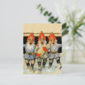 "Caroling Gnomes" von Jenny Nystrom Postkarte (Stehend Vorderseite)