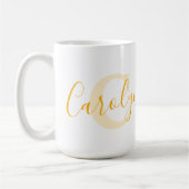 Carolyn-Name bedeutet monogramm-C-gelber Text Kaffeetasse (Links)