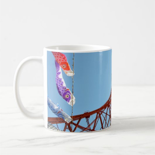 Carp Streamers im Tokyo Tower Kaffeetasse (Links)