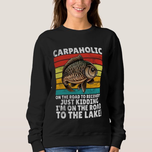 Carpaholic Karpfenfischen Sweatshirt (Vorderseite)