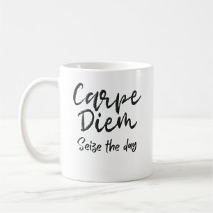 Carpe Diem Dark Academia Vintage-Typografie Kaffeetasse