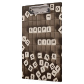 Carpe Diem Scrambled Letter Tiles Klemmbrett (Links)