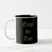 Carpe Diem Zweifarbige Tasse (Links)