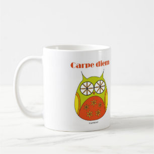 Carpe Eule der Tasse lächelndes diem Yolo