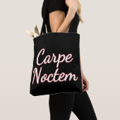 Carpe Noctem Tasche (Von Nahem)
