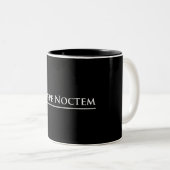 Carpe Noctem Zweifarbige Tasse (VorderseiteRechts)