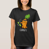 Carrate Funny Carrot Karate Pun Dark BG T-Shirt (Vorderseite)