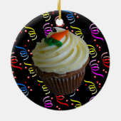 Carrot Cake Cupcake mit Confetti Keramik Ornament (Hinten)