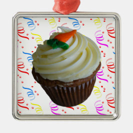 Carrot Cake Cupcake mit Confetti Ornament Aus Metall