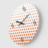 Carrot Orange Polka Dot Modern White Große Wanduhr (Winkel)