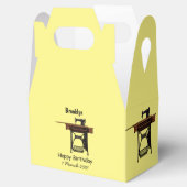 Cartoon-Abbildung der Nähmaschine Geschenkschachtel (Geöffnet)