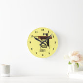 Cartoon-Abbildung der Nähmaschine Runde Wanduhr (Zuhause)