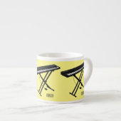 Cartoon-Abbildung mit Tastatur Espressotasse (Vorderseite Rechts)