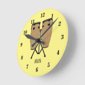 Cartoon-Abbildung von Bongo-Trommel Runde Wanduhr (Winkel)