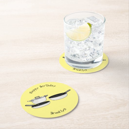 Cartoon-Abbildung von Cookware-Sets Runder Pappuntersetzer (Vor Ort)