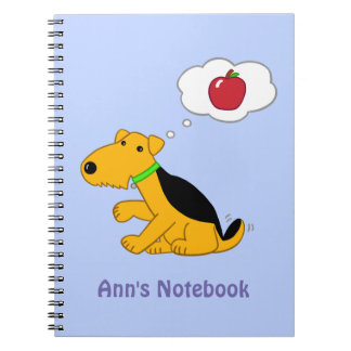 Cartoon Airedale Terrier Dog Denken an einen Apple Notizblock