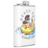 Cartoon am Strand auf aufblasbarem Ring Flachmann (Rechts)