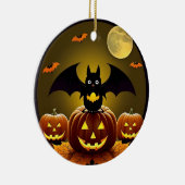Cartoon Bat und Pumpkins unter Vollmond Keramik Ornament (Rechts)