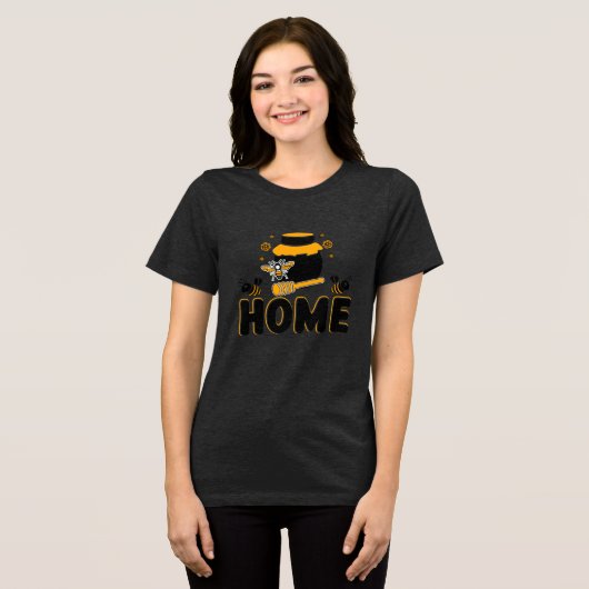 Cartoon Bee and Honey Jar "ZUHAUSE" T - Shirt (Vorderseite voll)